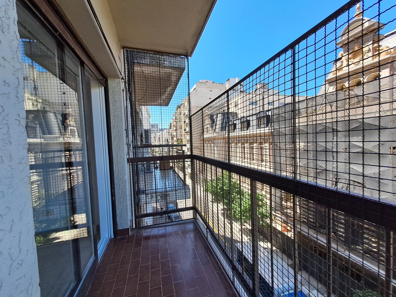 Venta Hermoso departamento de 1 ambiente con balcon  Recoleta 