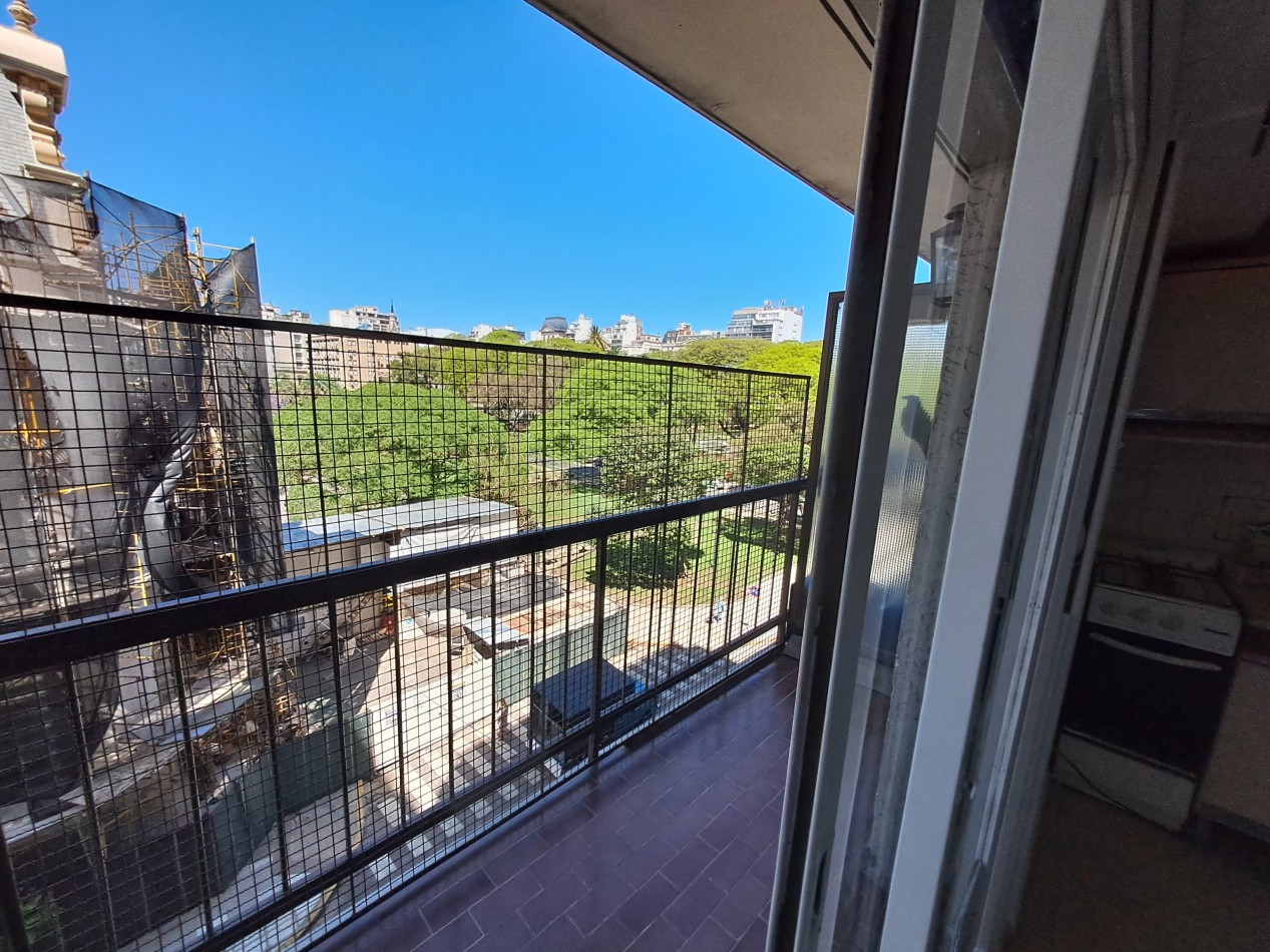 Venta Hermoso departamento de 1 ambiente con balcon  Recoleta 