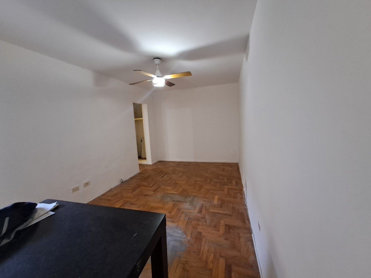 Venta Departamento 2 Ambientes Con Patio Muy Luminoso Congreso