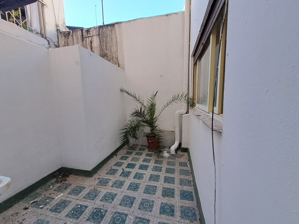 Venta Departamento 2 Ambientes Con Patio Muy Luminoso Congreso